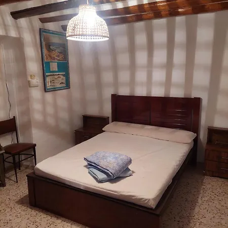 Dehesilla Olive Orchard Retreat